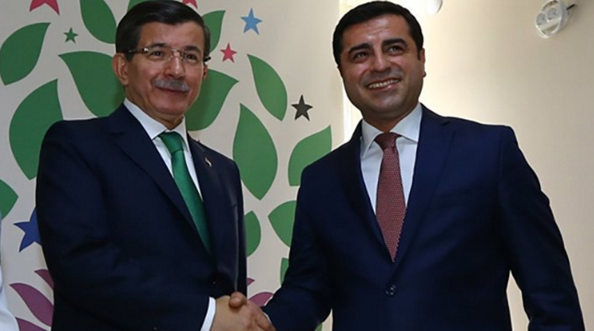 Davutoglu derheqê Demirtas û partiya nû de axivî