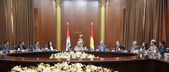 Serok Barzanî bi endam û parlementerên PDKê re civiya