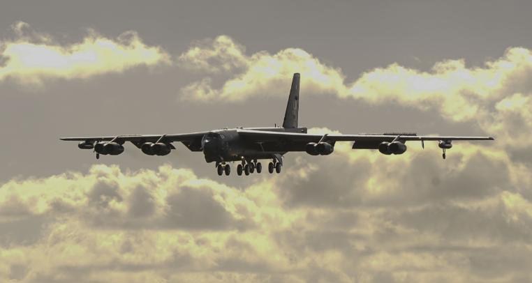 Balafirên Amerîkayê êrîsî DAISiyên li Çiyayên Golisê kirin
