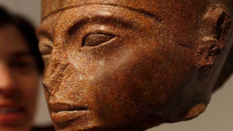 Peykerê Firewn bi 6 milyon dolaran hat firotin, Misrê bertek nîsan da!