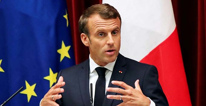 Macron ji bo krîza Îranê kete tevgerê, bi hersê serokan re dicive