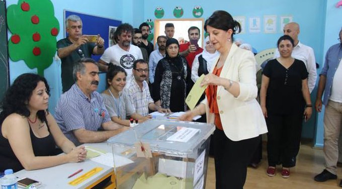 Buldan: Serkeftiyê hilbijartina Stenbolê Kurd û HDP ne