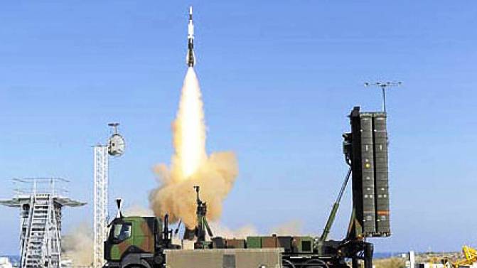 Reuters: Fransa sîstema parastina hewayî li sînorê Tirkiye-Sûriyê bicih dike