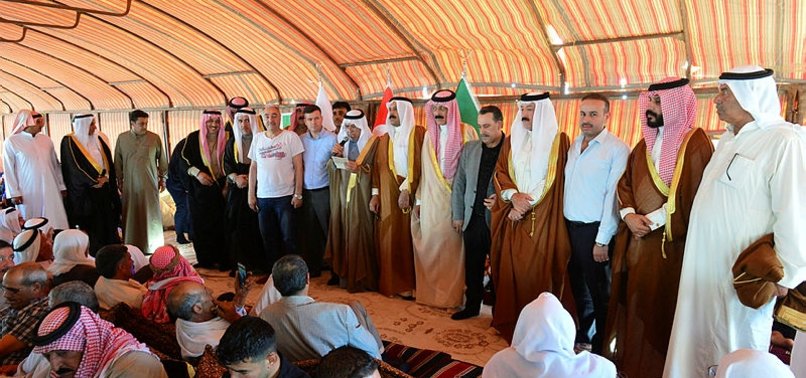 Esîrên erebên Sûriyê li dijî HSDê li Rihayê civiyan