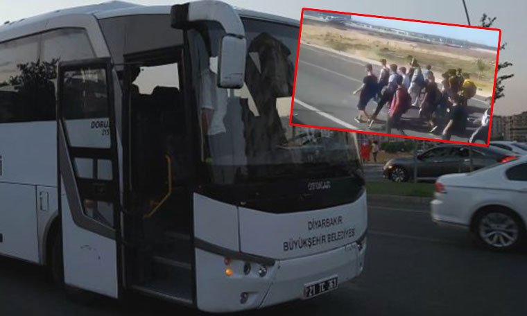 VÎDEO - Qeyûm dest danî ser otobûsa Amedsporê, lîstikvan peya man