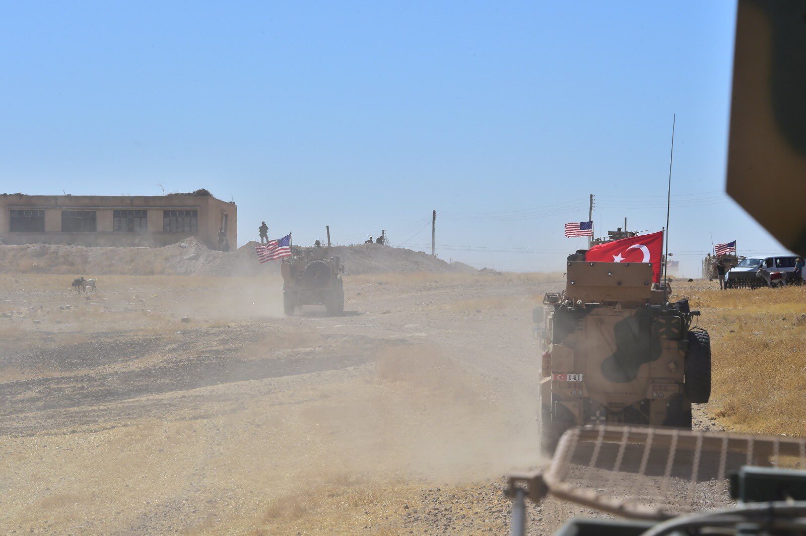 Sarku'l Awsat: Tirkiye û Amerîkayê li ser operasyoneke sînordar li dijî HSDê li hev kirin