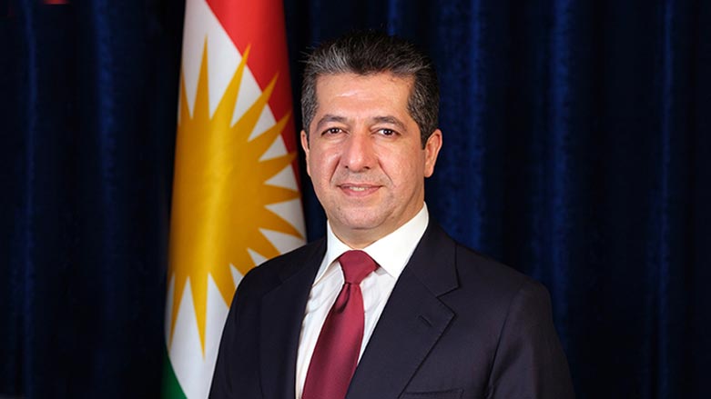 Mesrûr Barzanî bi minasebeta Roja Alaya Kurdistanê pêswazî li malbatên sehîdan dike