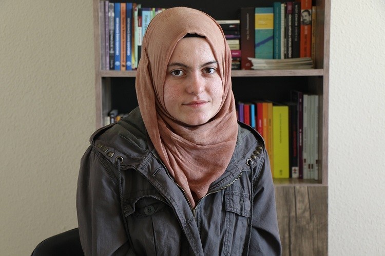 Merve Demîrel: Ji jiyana malbata xwe bi fikar im