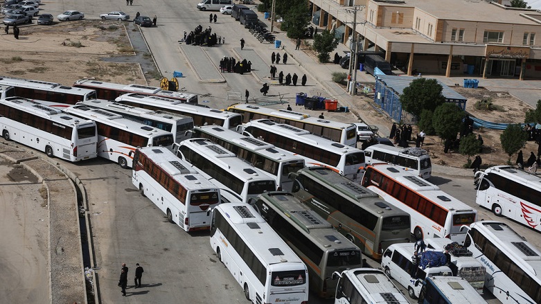 Iran ile Irak arasindaki Mehran Sinir Kapisi yeniden açildi