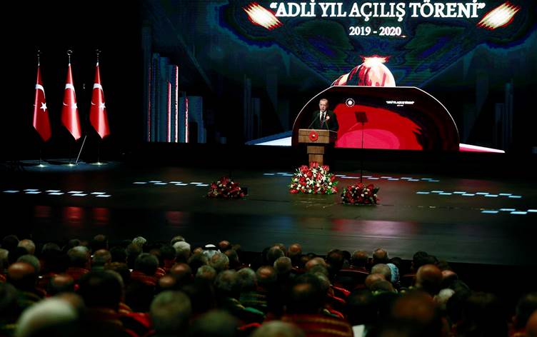 Erdogan’dan boykotçu barolara tepki