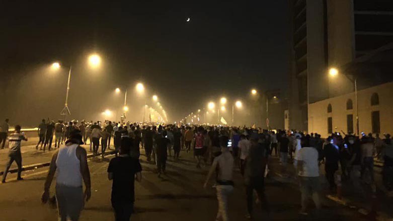 Bagdat’taki gösteri büyüdü: Hasdi Sabi binalari yakildi