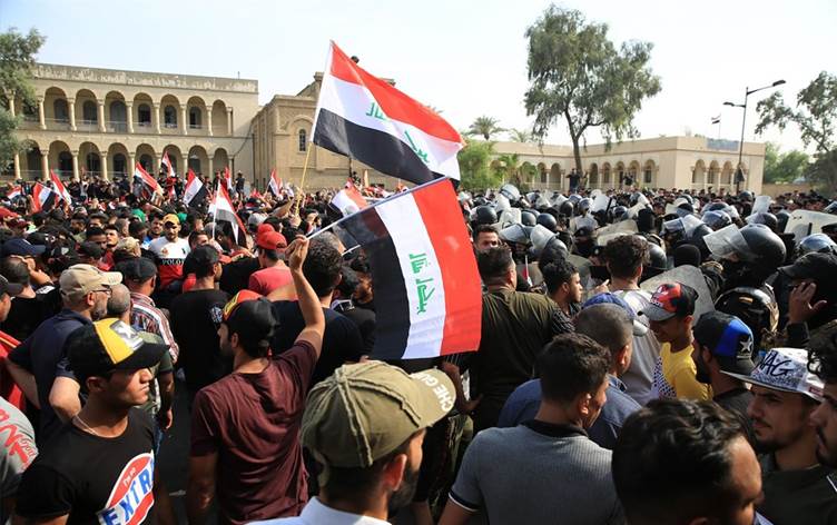 Bagdat’ta hükümet karsisi protesto: 3 ölü, 60 yarali