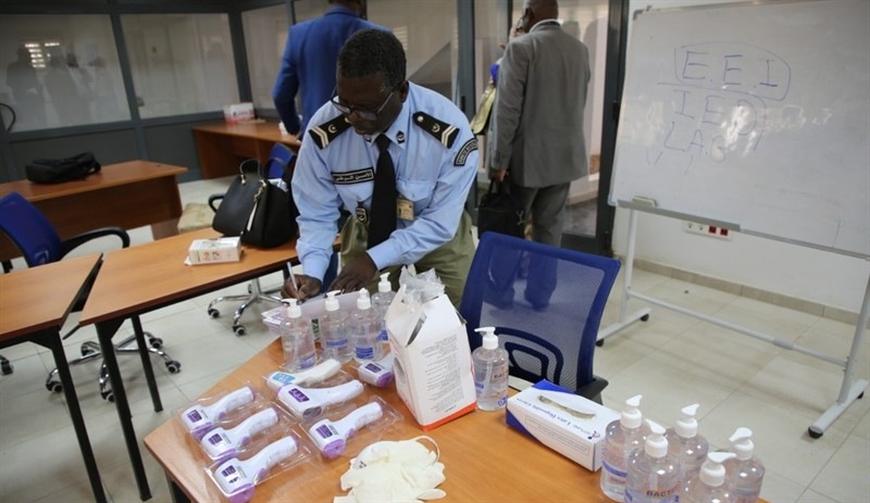 O Afrika ülkedesinde aktif  Kovid-19 vakasi kalmadi