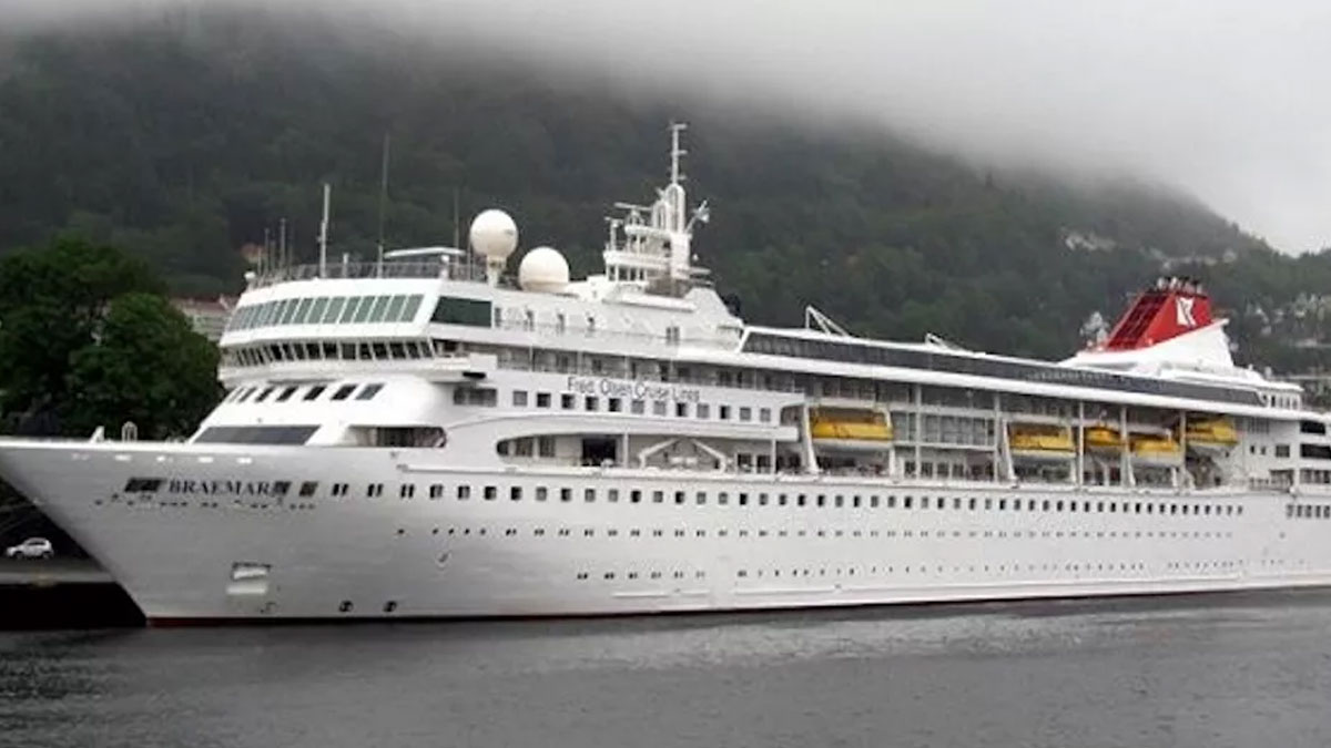 Hasta dolu gemiyi Küba kabul etti