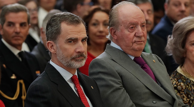 Ispanya Krali babasinin maasini kesti