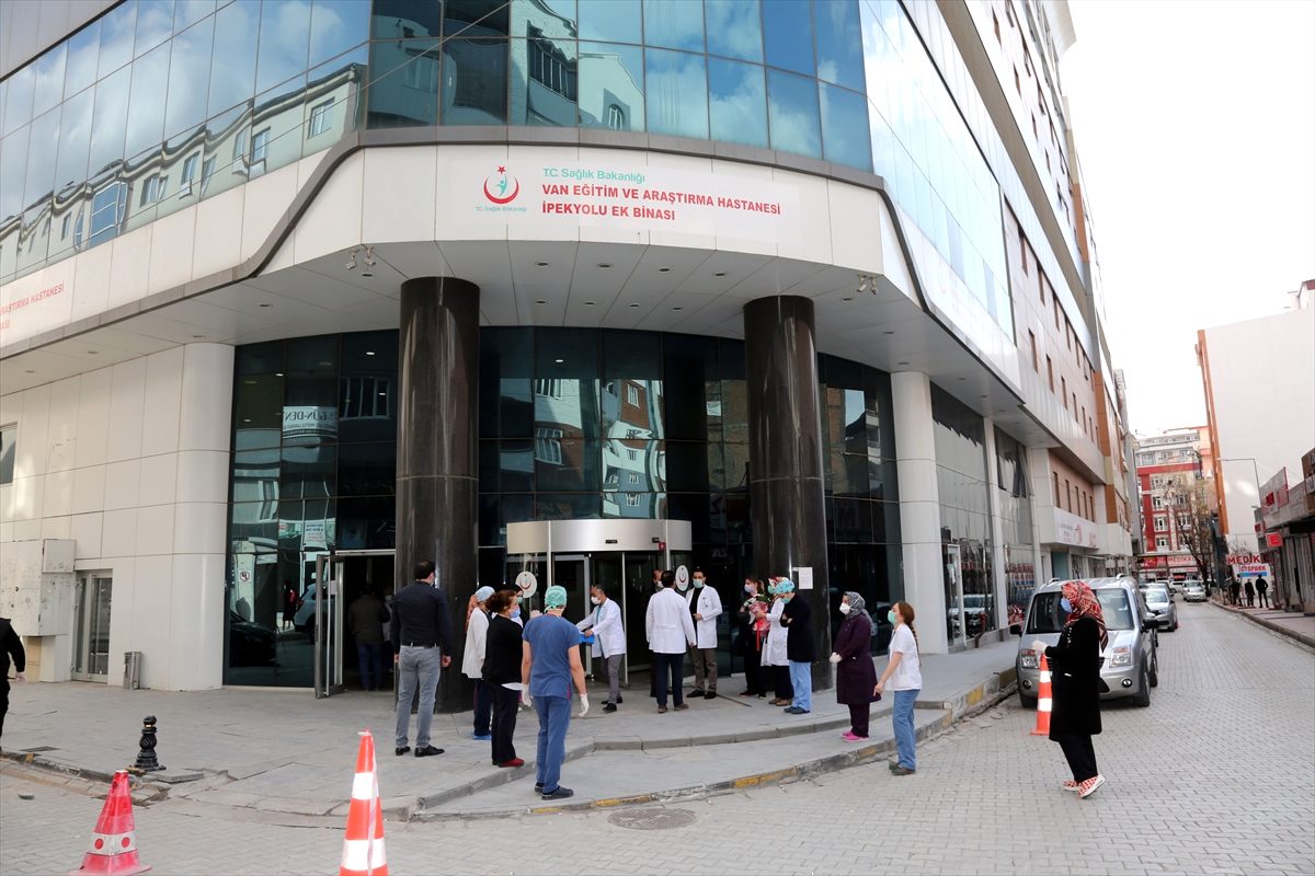 Kovid-19 | Van'da kritik artis: 6 ölü, 130 vaka...