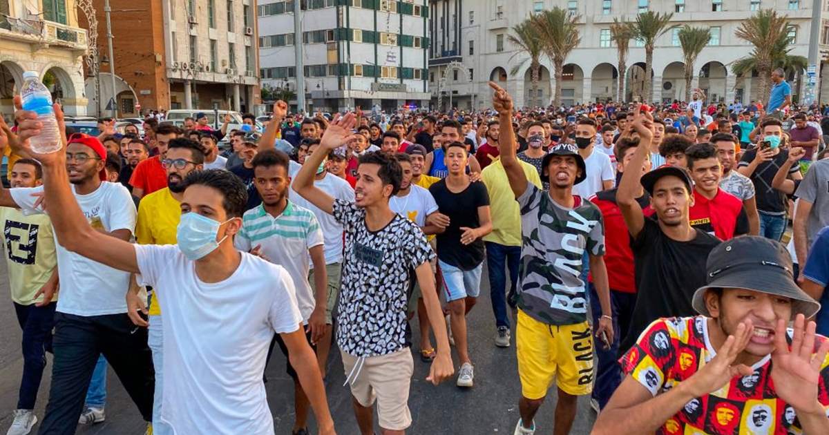 Libyali vekil: Protestocular BM'nin gözleri önünde öldürüldü!