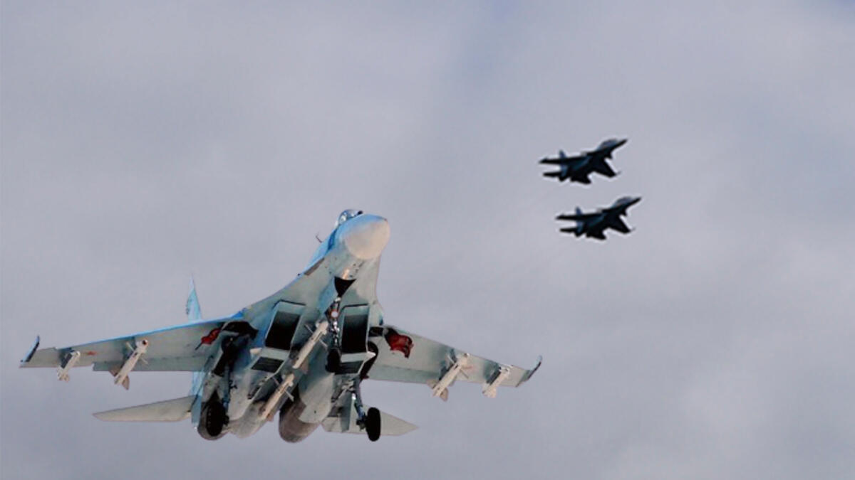 Rusya, 2 farkli denizde, ABD casus uçaklarini engelledi