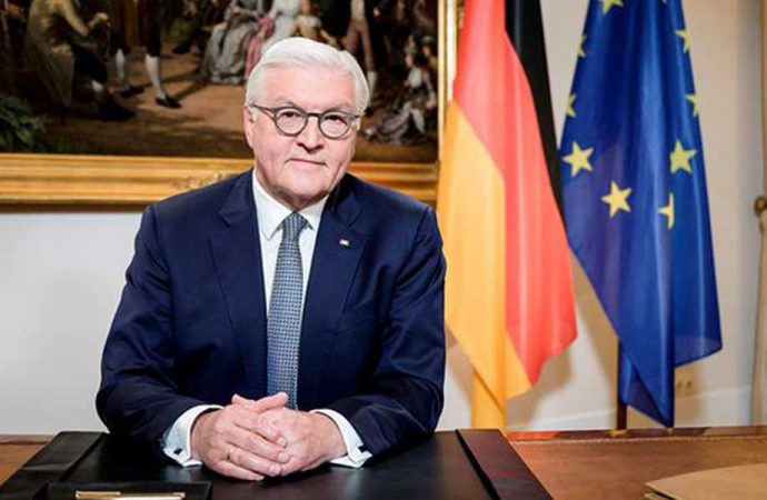 Almanya’da kriz: Cumhurbaskani karantinaya alindi!