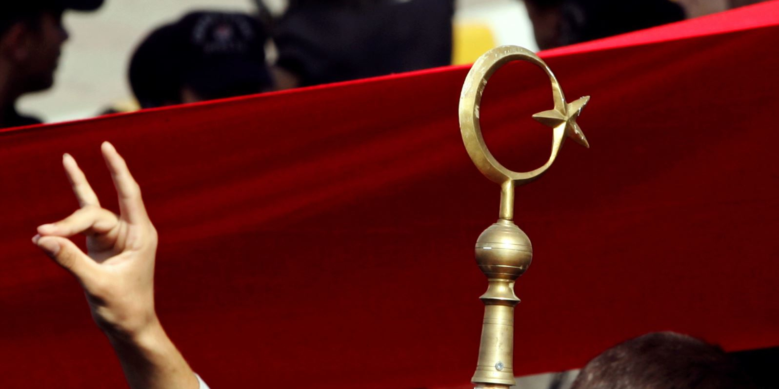 Hollanda: Ülkü Ocaklari Avrupa çapinda yasaklansin