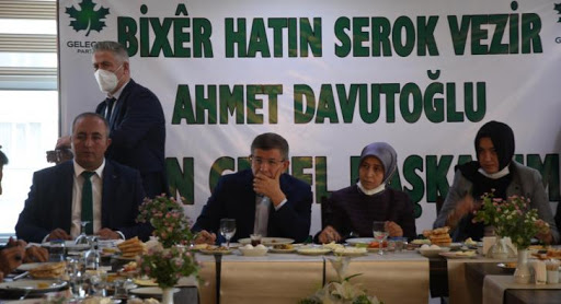 Davutoglu: Mesud Barzani ile Diyarbakir'a gitmistik