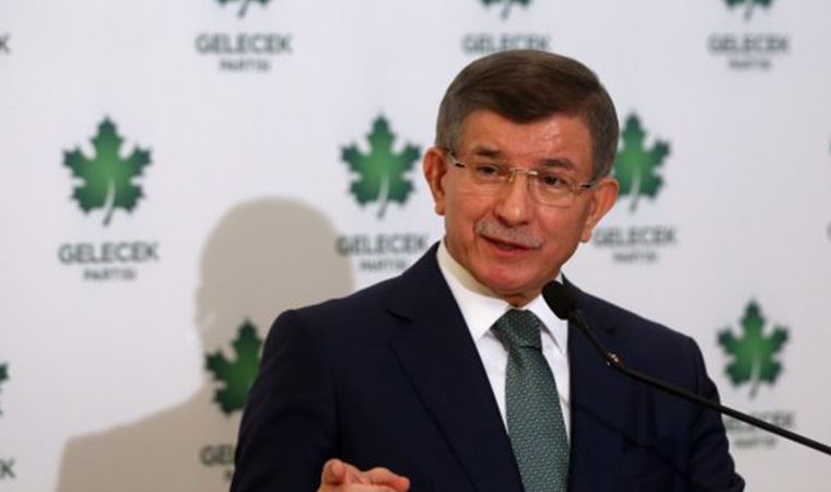 Davutoglu: Iktidar tabanindan Gelecek Partisine ciddi bir kayma var