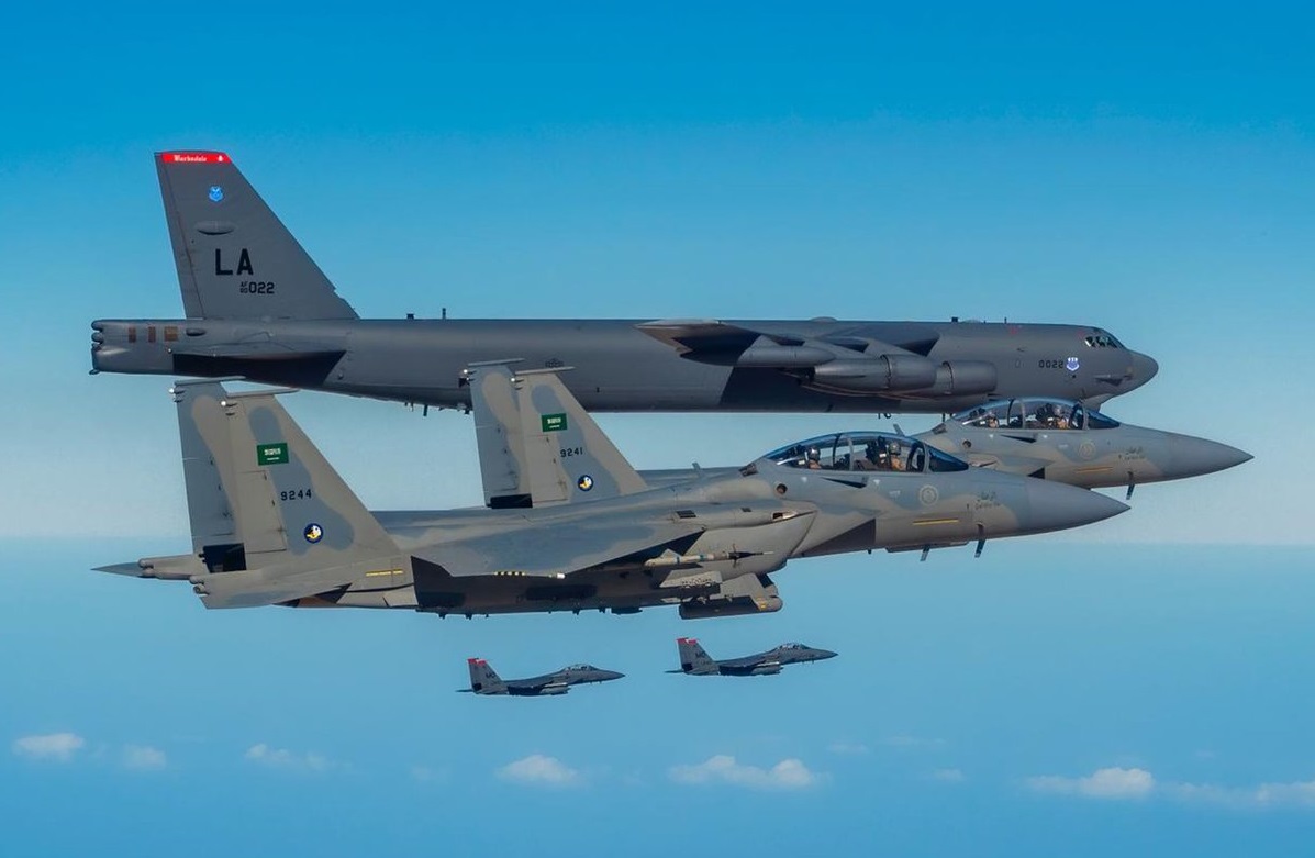 ABD'nin nükleer bombardiman uçaklari Orta Dogu'da