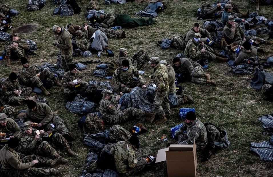 Biden, Ulusal Muhafizlar için özür diledi!