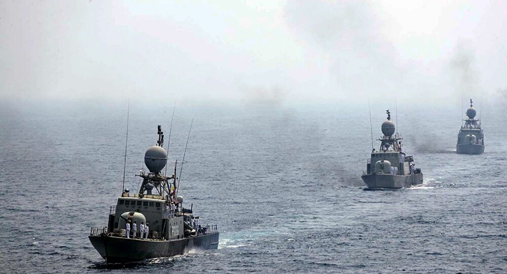 Iran çikarma gemisi batti: 7 mürettebat kayip!