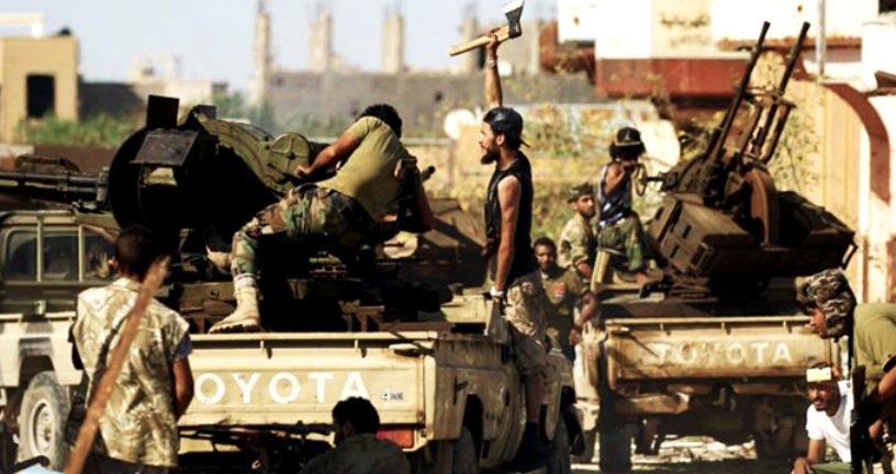 Libya ordusu: Hafter'in karargahina baskin yapildi