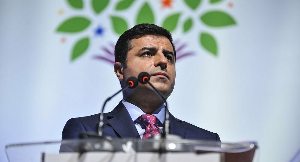 Demirtas: Kürdüm, anavatanim Kürdistan’dir!