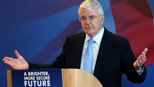 Ingiltere Eski Basbakani: Kürdistan Bölgesi'nin güçlü olmasini istiyoruz