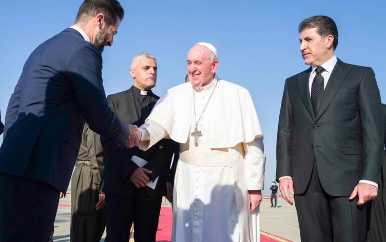 Qubad Talabanî sedema kenîna Papa ya dema pêswazîkirinê eskere kir!
