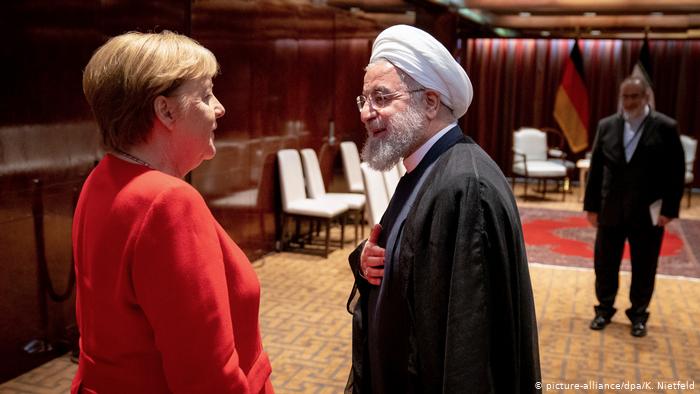 Merkel, Ruhani ile nükleer anlasmayi görüstü!