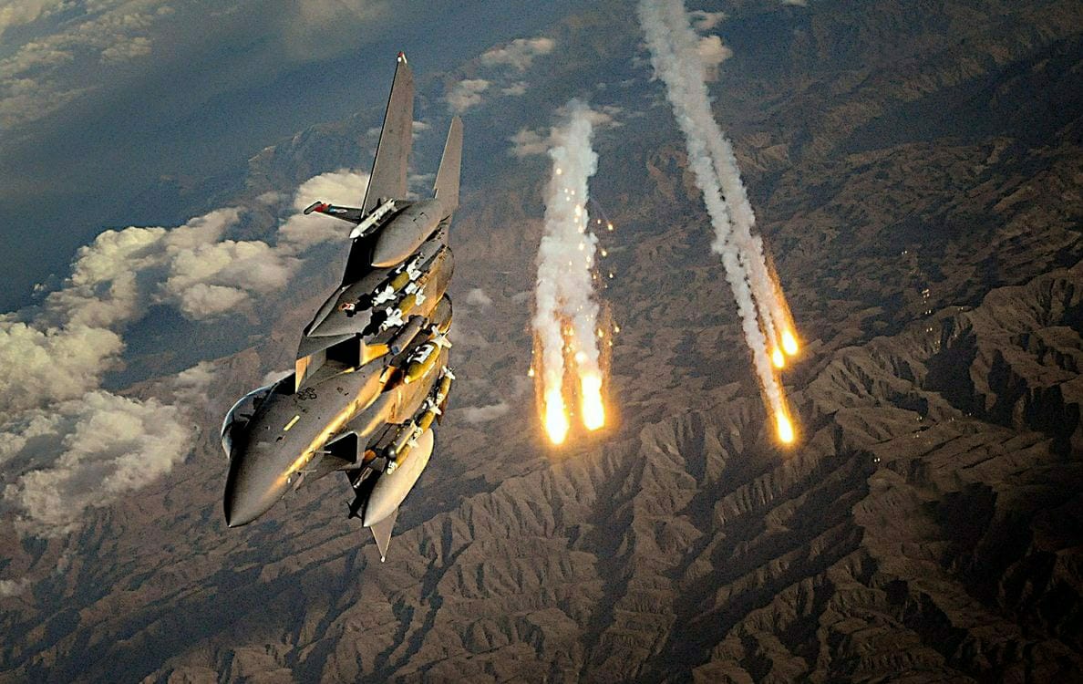 Rus savas uçaklari Idlib’te Türkiye destekli milisleri bombaladi!