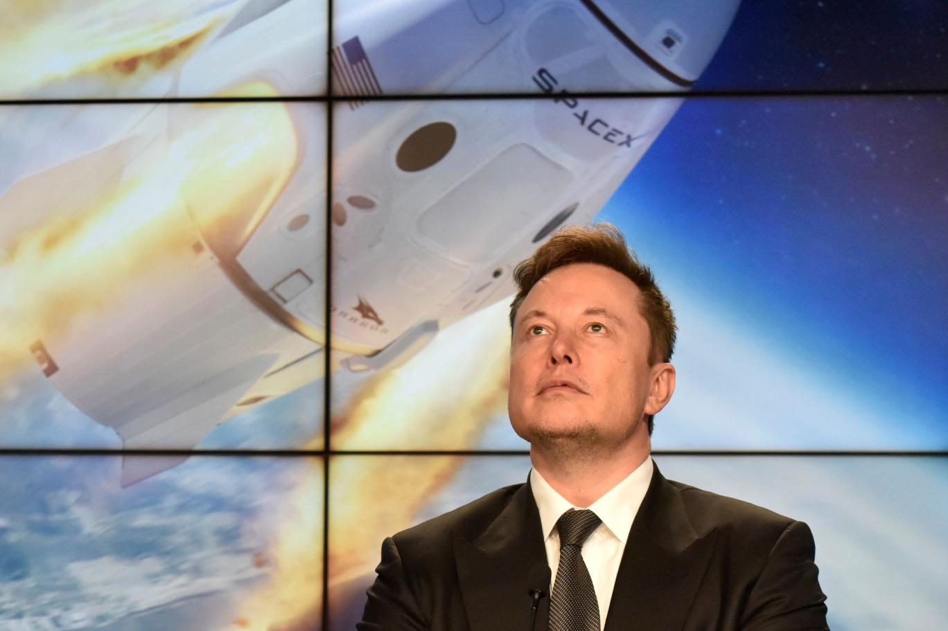 Musk'tan Mars çikisi: Insanlik yok olacak!