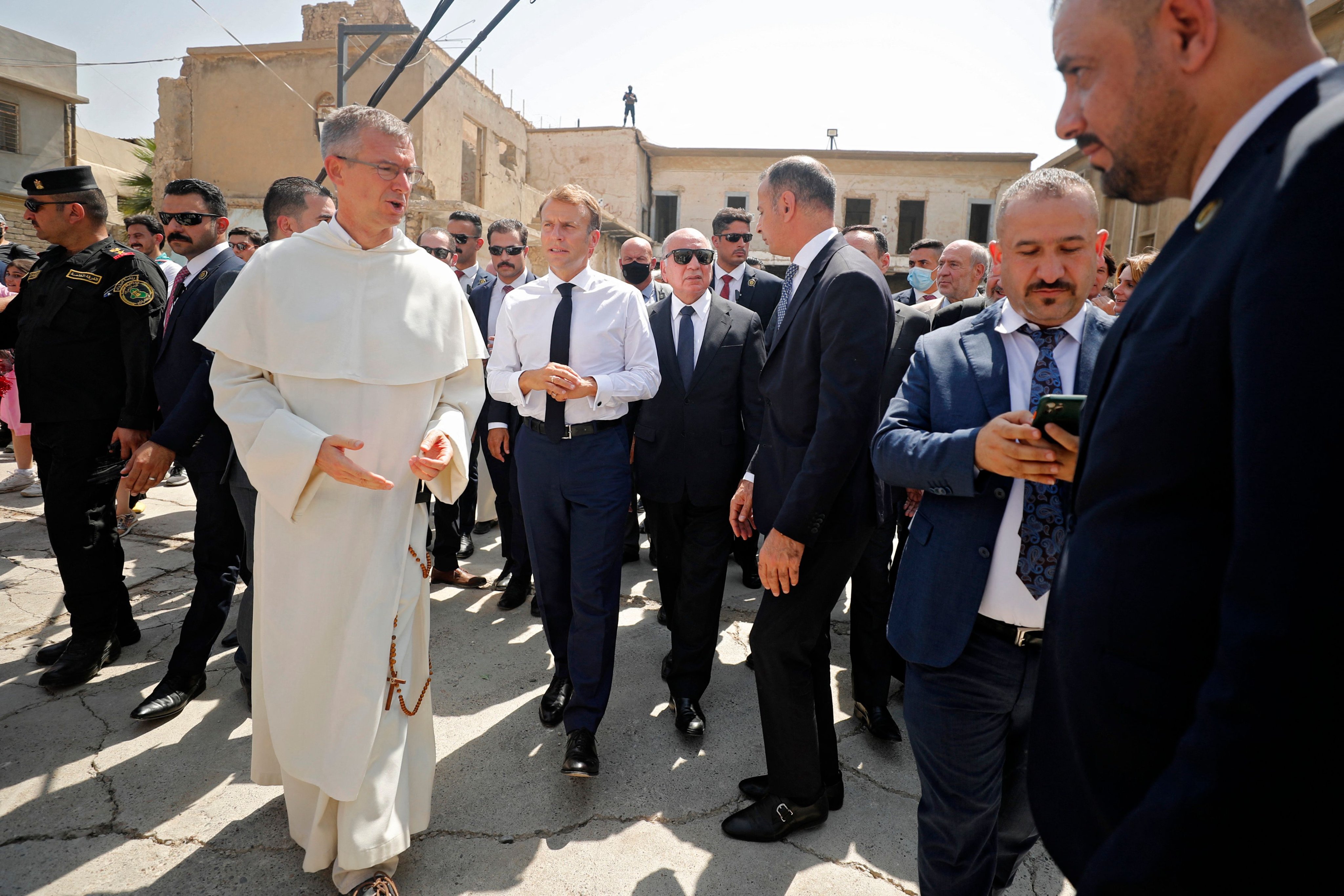 Macron Musul’da: ISID’e karsi savasimiz sürecek!