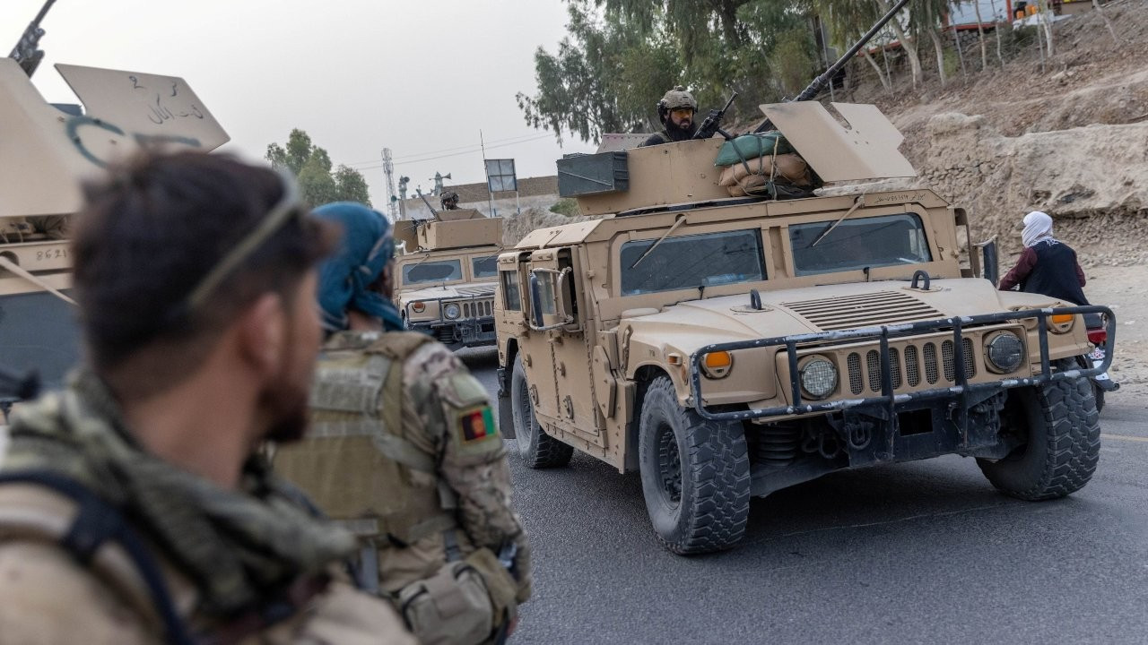 Taliban bir kenti ele geçirdi, mahkumlar serbest birakildi