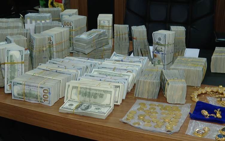 Gürcü kadin, çalistigi evden 2,6 milyon dolar ve 4 kilo altin çaldi!