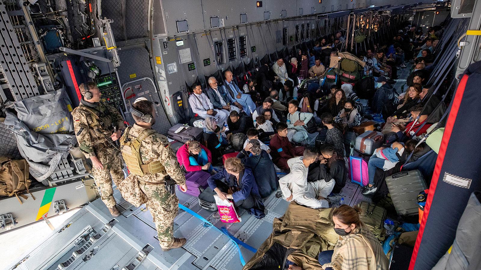 ABD aralarinda Türkiye’nin de oldugu birçok ülke ile anlasti!