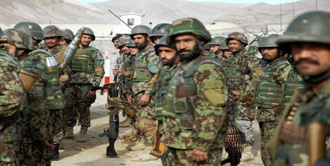 Taliban'dan kaçan 1037 Afgan asker, Tacikistan'a sigindi