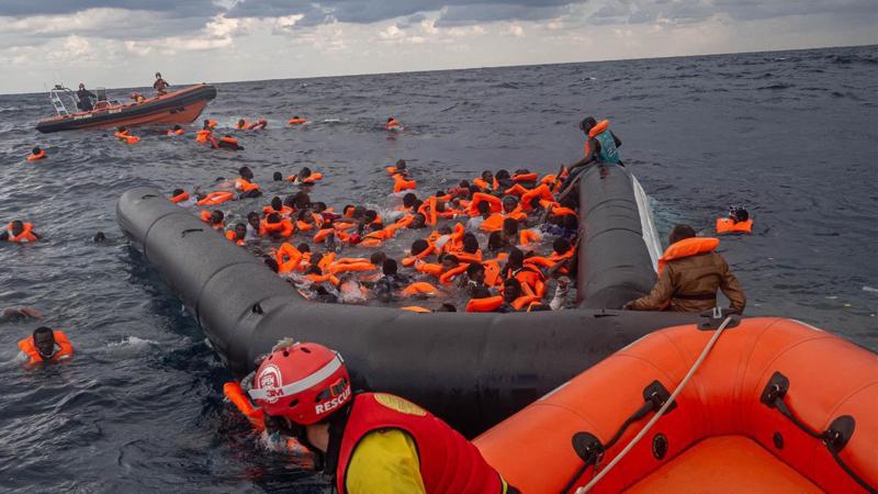 Akdeniz'de göçmen krizi: 369 göçmen kurtarildi