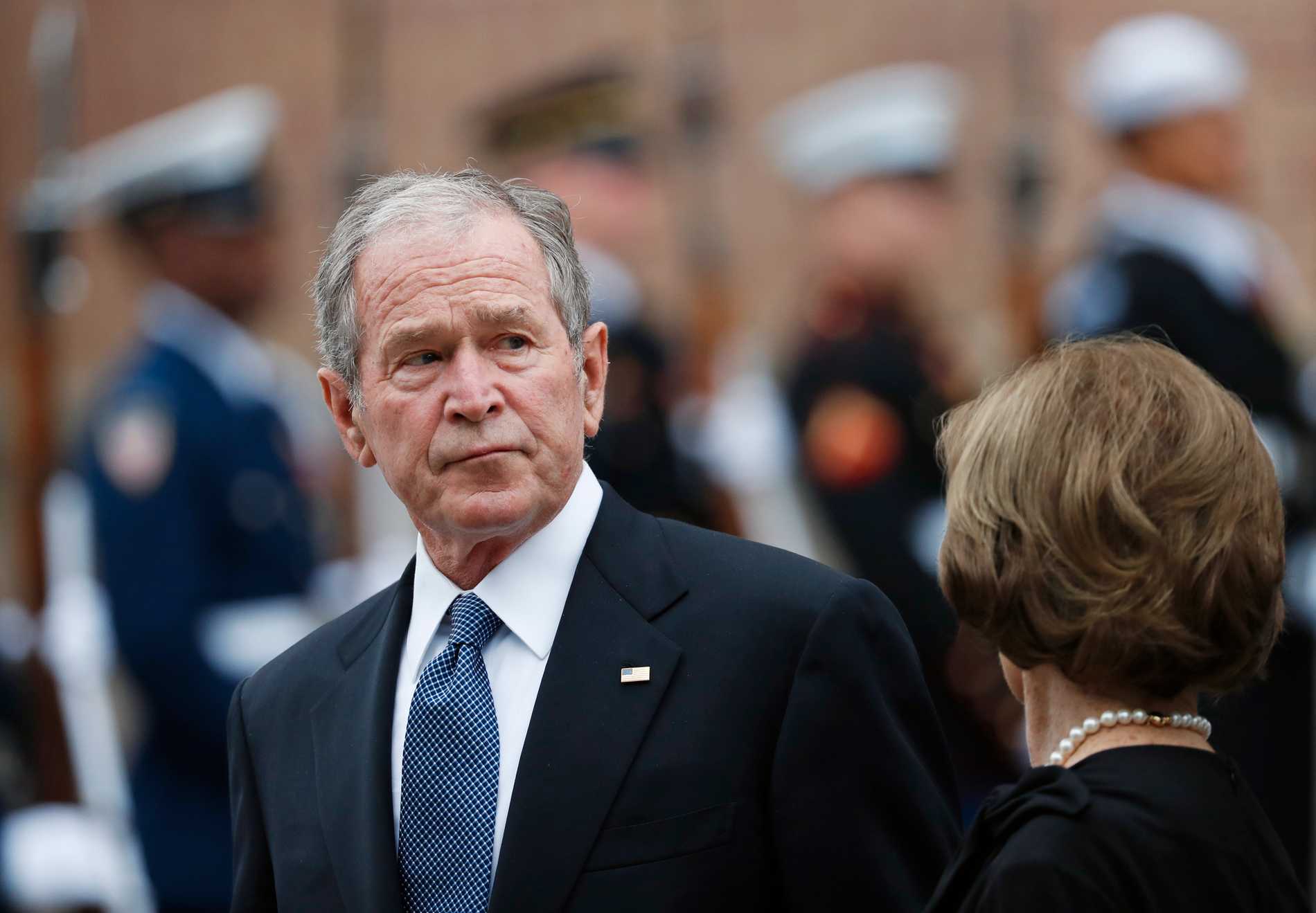 Bush: Afganistan’dan çekilmek bir hata!