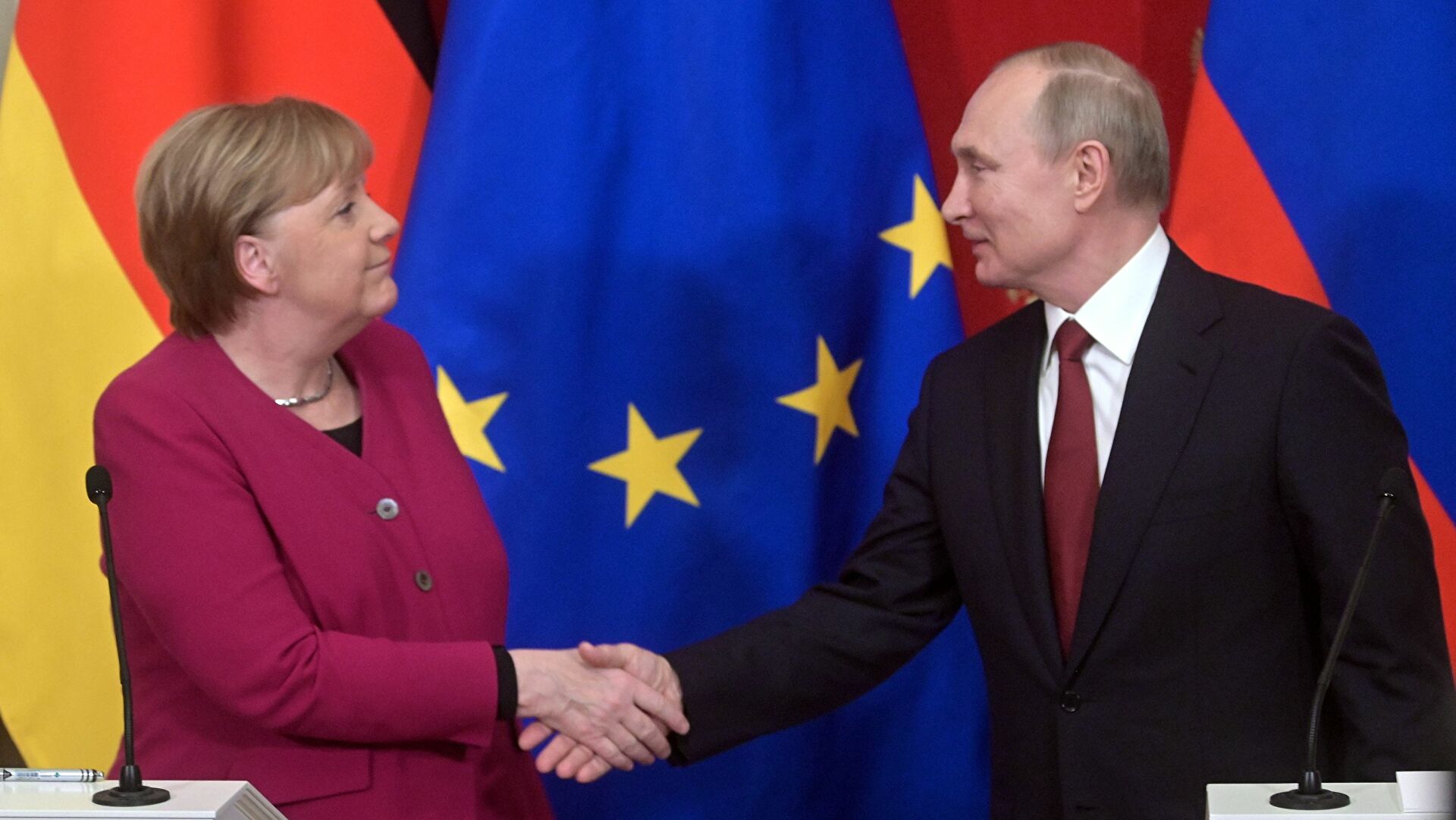 Merkel, Putin’le ‘o konuyu’ görüsmek üzere Moskova’ya gidiyor!