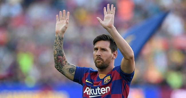 Lionel Messi, Barcelona ile yollarini ayirdi