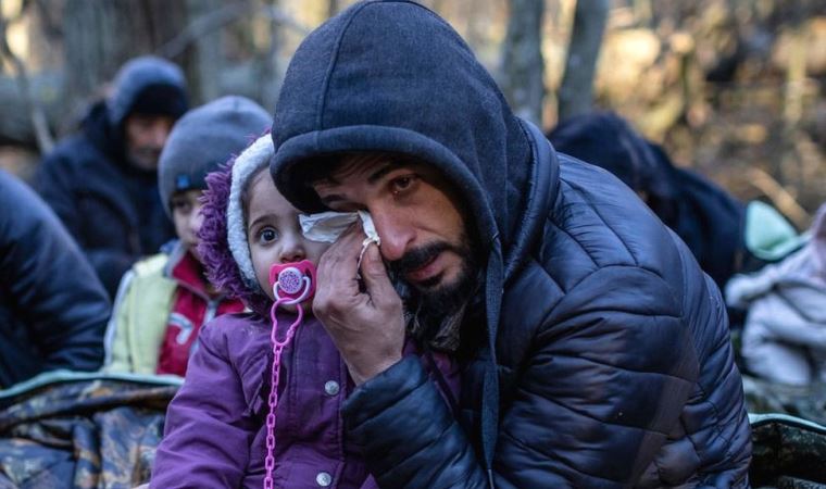 Mahsur kalan 430 göçmen Belarus’tan Kürdistan’a dönüyor!