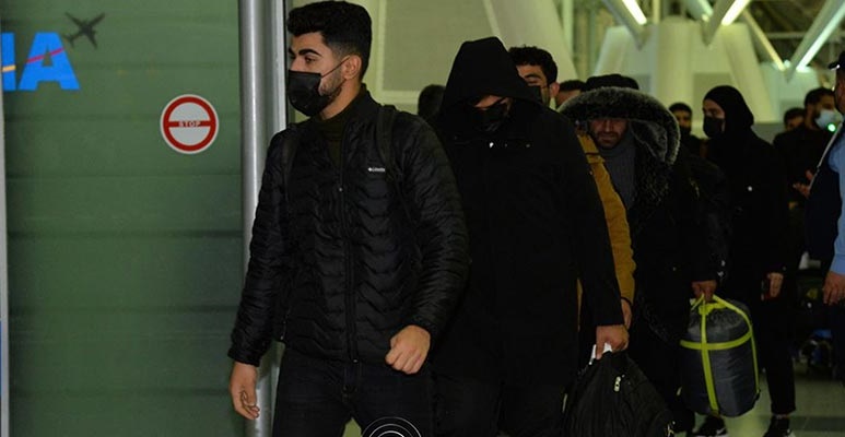 Göçmenleri tasiyan ilk uçak Erbil'e ulasti!