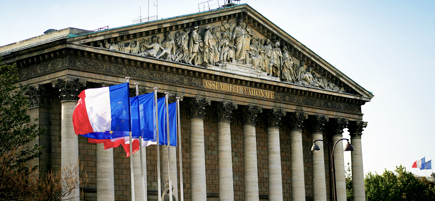 Fransa, 'süper varyant' nedeniyle 7 ülkeye sinirlarini kapatti