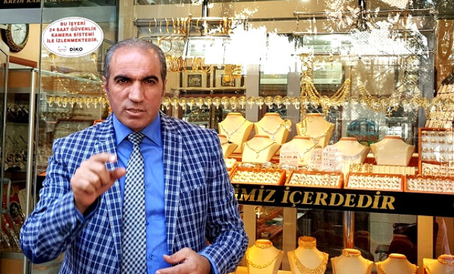 HDP, yerine kayyum atanan belediye baskanini disipline sevk etti!