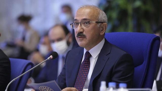 Türkiye Hazine ve Maliye Bakani Lütfi Elvan istifa etti!